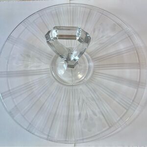VTG Elegant Clear Glass Cake Stand platter tray with handle for sandwich